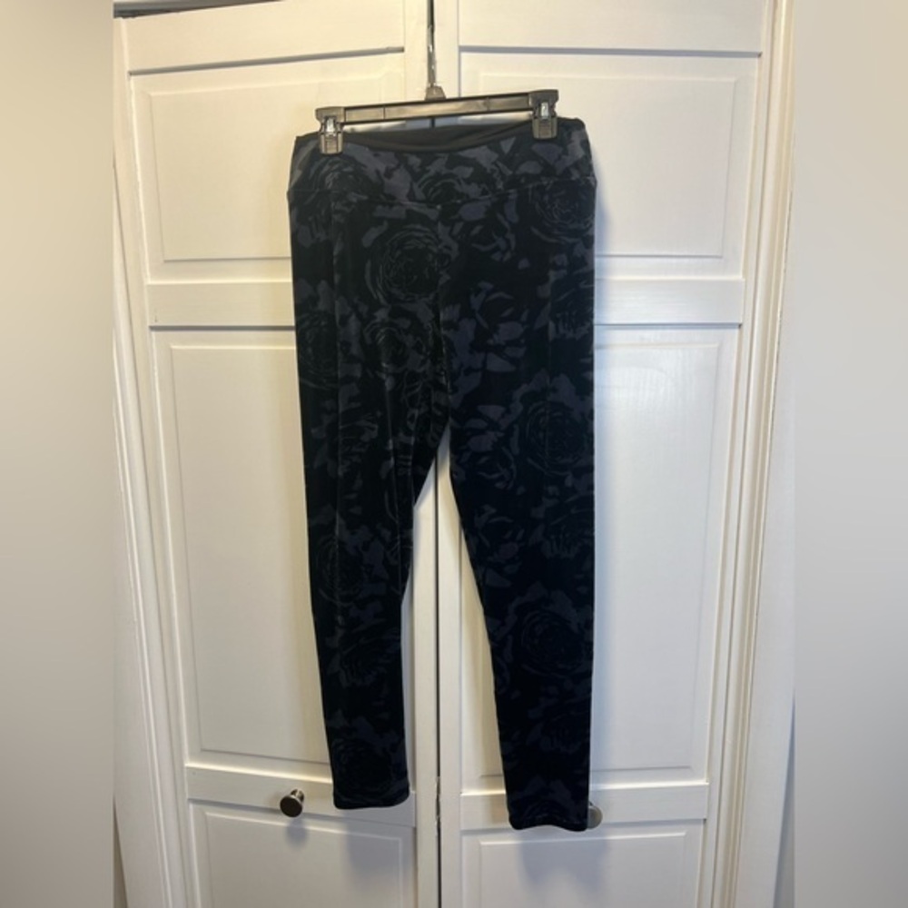 Cuddl Duds Double Plush Velour Leggings Size Women’s Medium Color Black/Gray
